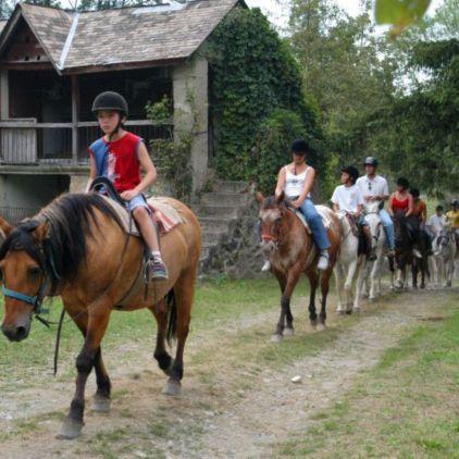 équitation balades à cheval dans les pyrénées